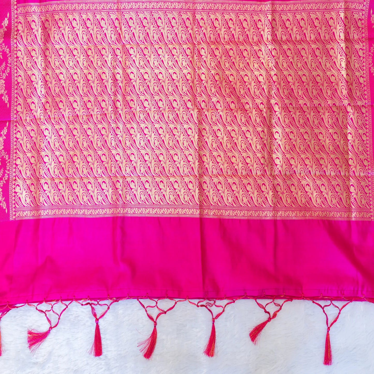 Benarasi Kora Organza Saree in Hot Pink & Fuchsia | Rumani Dhaage