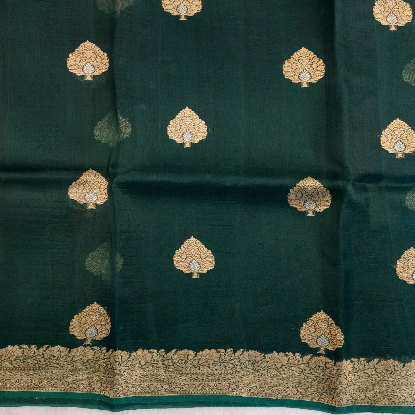 Benarasi Kora Organza Saree in Green | Rumani Dhaage