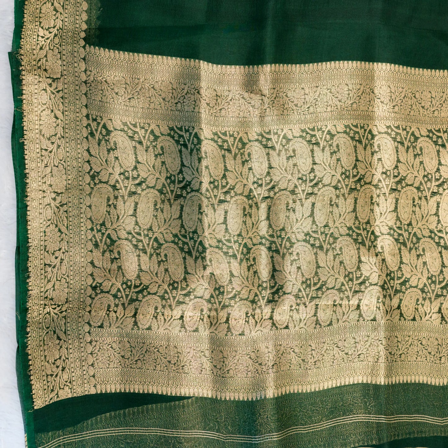 Benarasi Kora Organza Saree in Green | Rumani Dhaage