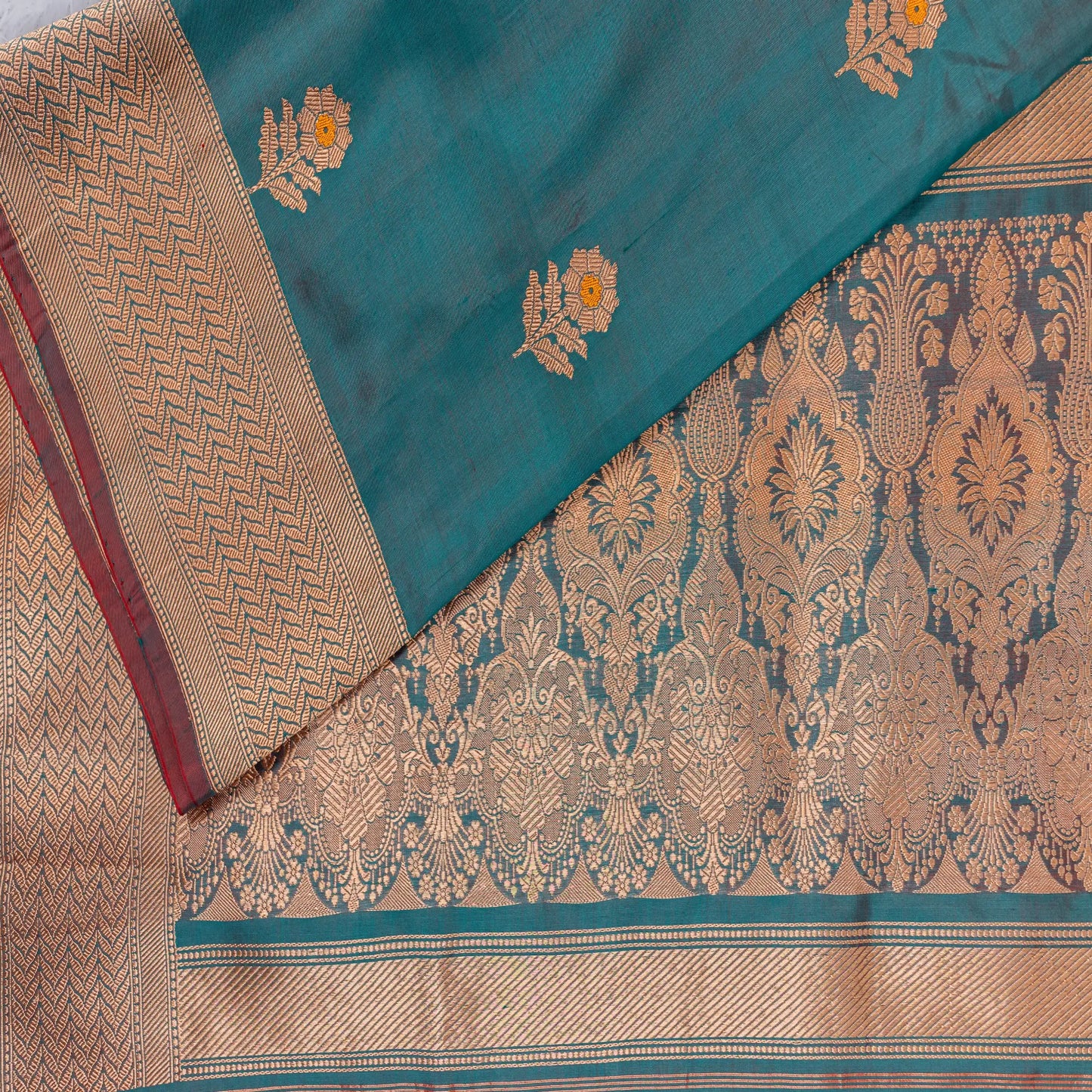 Benarasi Katan Silk Saree in Green | Rumani Dhaage