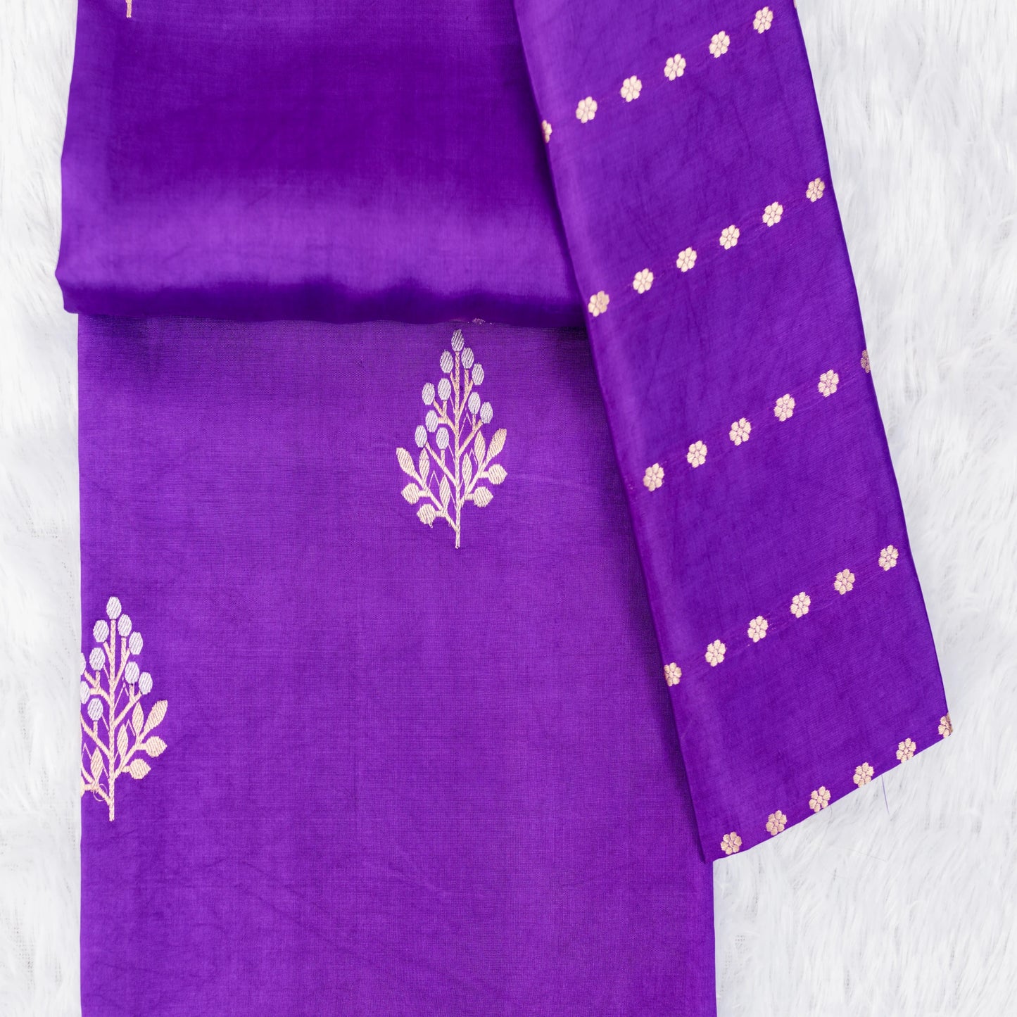 Benarasi Mango Silk Saree in Purple | Rumani Dhaage