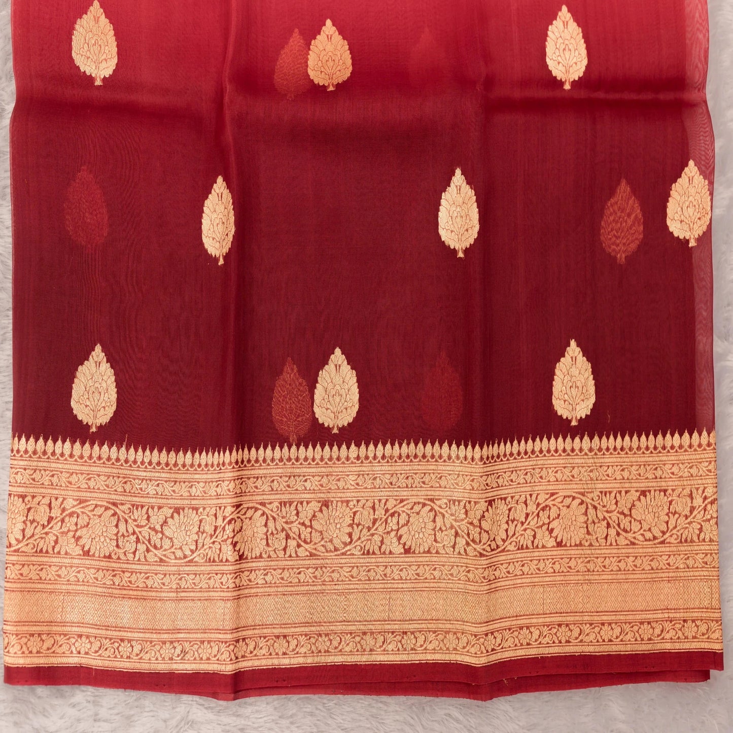 Benarasi Kora Organza Ombre Saree in Peach & Maroon | Rumani Dhaage